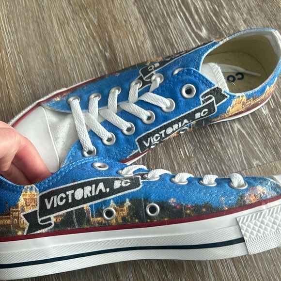 Never worn hand painted Victoria converse shoes - Picture 2 of 4
